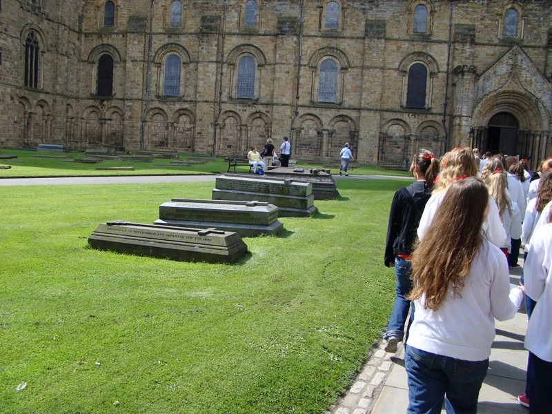 Day7_0006.JPG - A guided tour of the  Durham Cathedral .