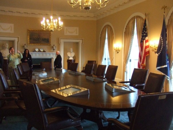 2568_505072734826_179501047_30196981_2950166_n.jpg - A replica of the Cabinet room